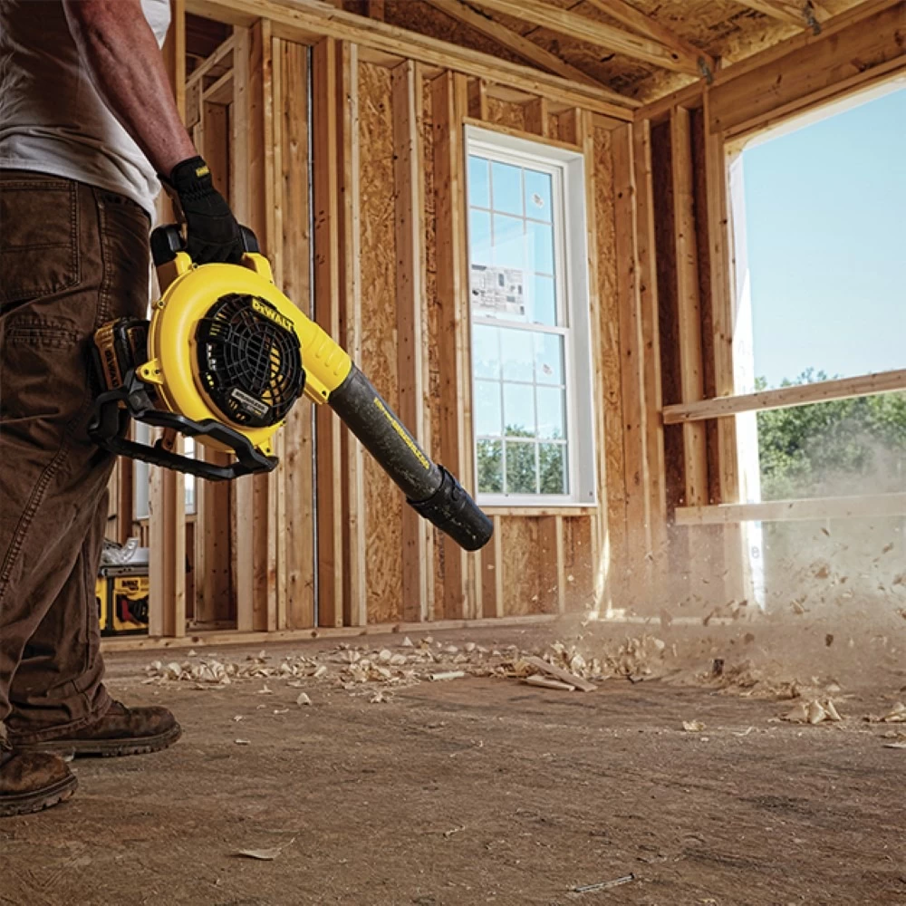 Dewalt 60V MAX Cordless Handheld Lithium-Ion Brushless Blower (3 Ah) - DCBL770X1 8 Dewalt 60V MAX Cordless Handheld Lithium-Ion Brushless Blower (3 Ah) - DCBL770X1 - Image 6