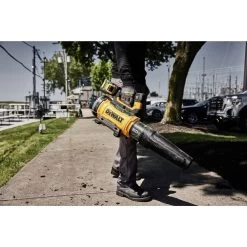 Dewalt 60V MAX Brushless Lithium-Ion Cordless High Power Blower Kit (12 Ah) - DCBL777Y1 -PowerPro Tools dewndcbl777y1 i