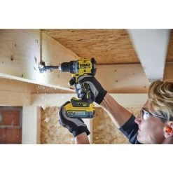 Dewalt DCBP520 POWERSTACK 20V MAX 5 Ah Lithium-Ion Battery -PowerPro Tools dewndcbp520 h