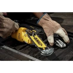 Dewalt DCCS623L1 20V MAX Brushless Lithium-Ion 8 In. Cordless Pruning Chainsaw Kit (3 Ah) -PowerPro Tools dewndccs623l1 e