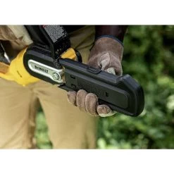 Dewalt DCCS623L1 20V MAX Brushless Lithium-Ion 8 In. Cordless Pruning Chainsaw Kit (3 Ah) -PowerPro Tools dewndccs623l1 i