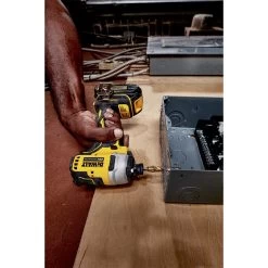 Dewalt ATOMIC 20V MAX Brushless Lithium-Ion 1/4 In. Cordless Impact Driver Kit (1.5 Ah) - DCF809C1 -PowerPro Tools dewndcf809c1 e