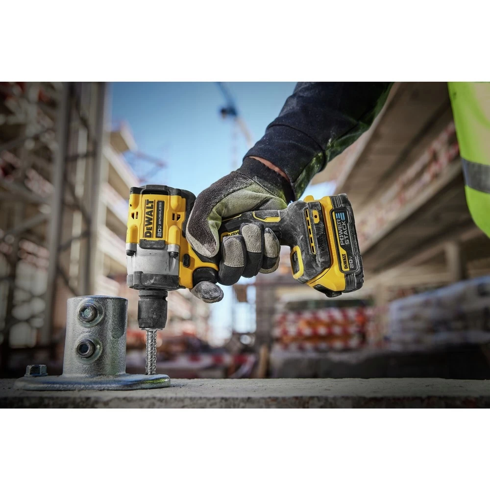 Dewalt 20V MAX Brushless Lithium-Ion 1/2 In. Cordless Compact Impact Wrench Kit (1.7 Ah) - DCF921E1 11 Dewalt 20V MAX Brushless Lithium-Ion 1/2 In. Cordless Compact Impact Wrench Kit (1.7 Ah) - DCF921E1 - Image 9