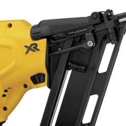 Dewalt 20V MAX XR 15 Gauge 2-1/2 In. Angled Finish Nailer (Tool Only) - DCN650B -PowerPro Tools dewndcn650b b