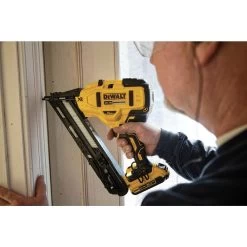 Dewalt 20V MAX XR 15 Gauge 2-1/2 In. Angled Finish Nailer (Tool Only) - DCN650B -PowerPro Tools dewndcn650b g