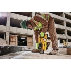 Dewalt 20V MAX XR 1-1/8 In. SDS Plus D-Handle Rotary Hammer Dust Extractor - DWH205DH -PowerPro Tools dewndwh205dh f