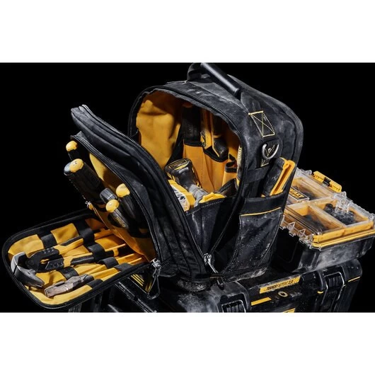 Dewalt ToughSystem 2.0 Compact Tool Bag - DWST08025 12 Dewalt ToughSystem 2.0 Compact Tool Bag - DWST08025 - Image 10