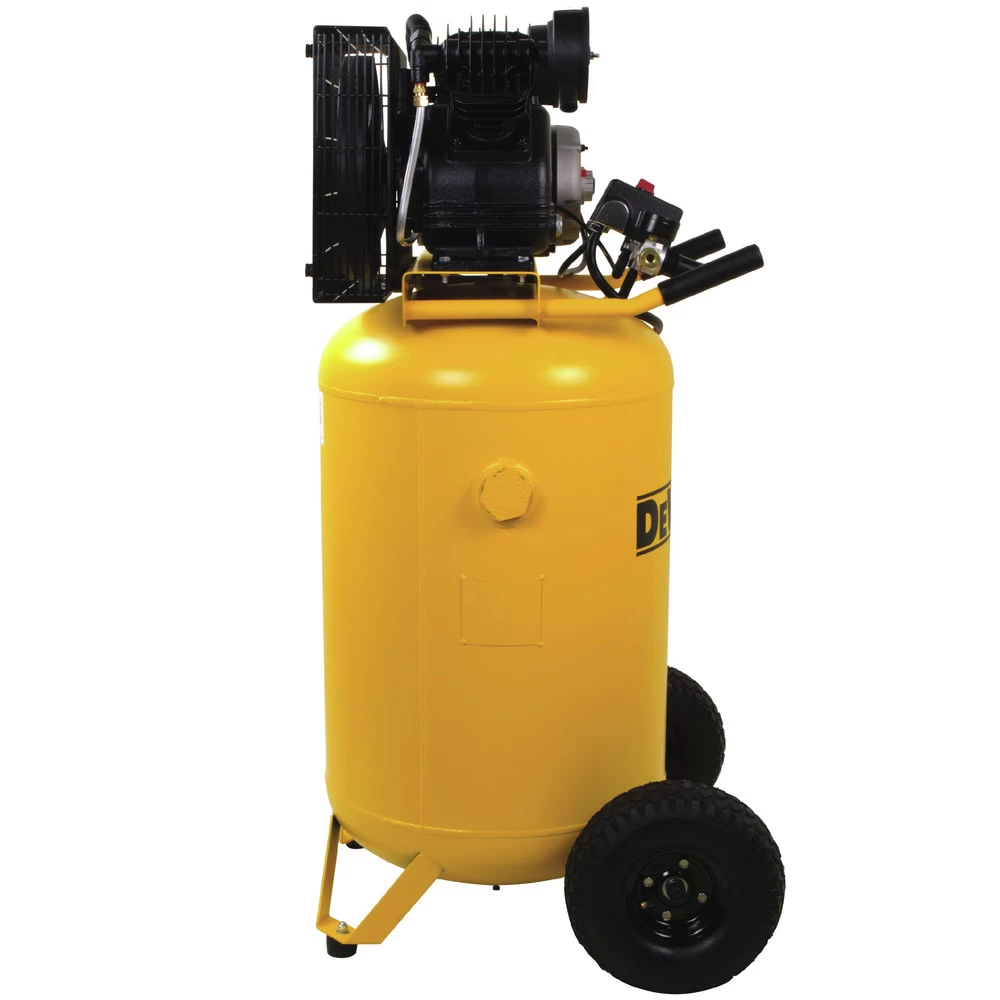 Dewalt 1.6 HP 30 Gallon Oil-Lube Portable Air Compressor - DXCMLA1683066 7 Dewalt 1.6 HP 30 Gallon Oil-Lube Portable Air Compressor - DXCMLA1683066 - Image 5